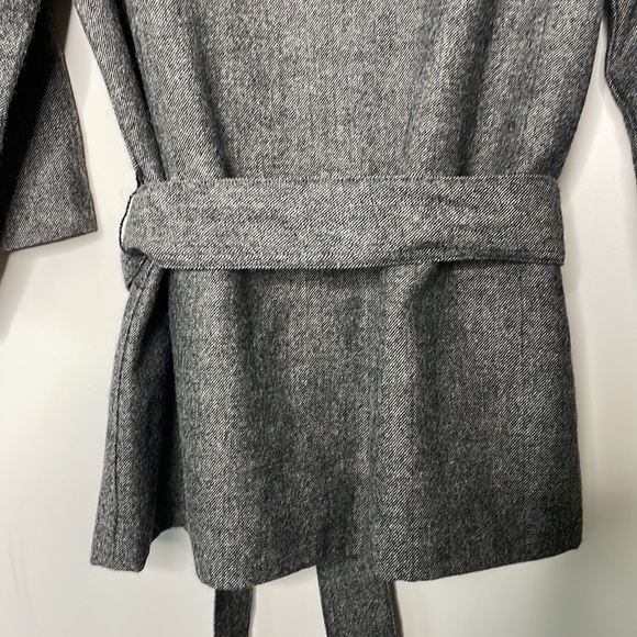 GAP || Collared Jacket with Belt and Pockets; Size M - Picture 8 of 16